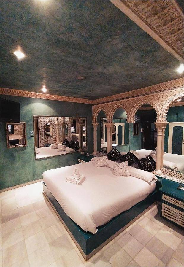 Maison d’hôte pour 3 personnes, avec jacuzzi ainsi que piscine et terrasse à Séville - 3