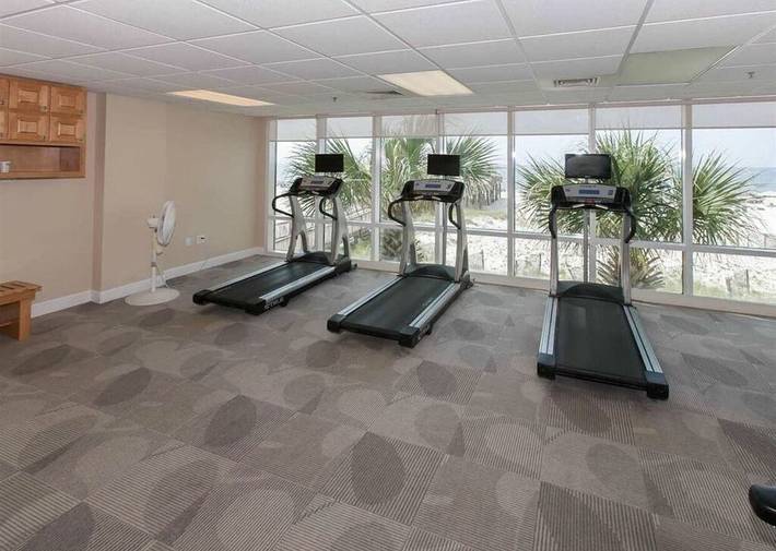 Vacation rental for 8 people, with pool and sauna as well as balcony and hot tub in Gulf Shores