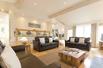 Holiday Home for 12 People in Rock, St Minver Lowlands, Photo 4
