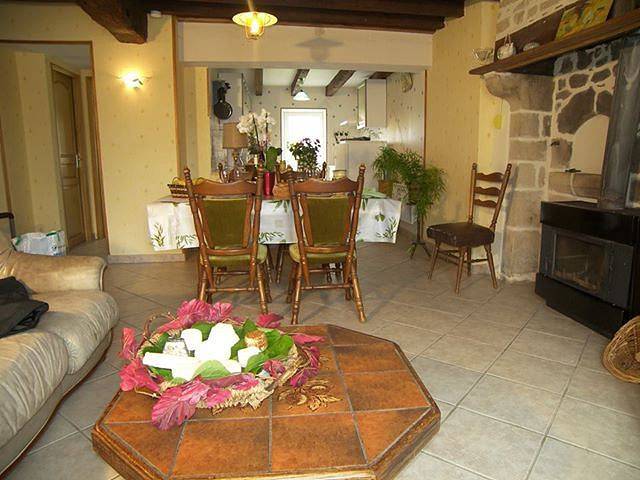 Gîte pour 6 personnes, avec terrasse dans Allier - 3
