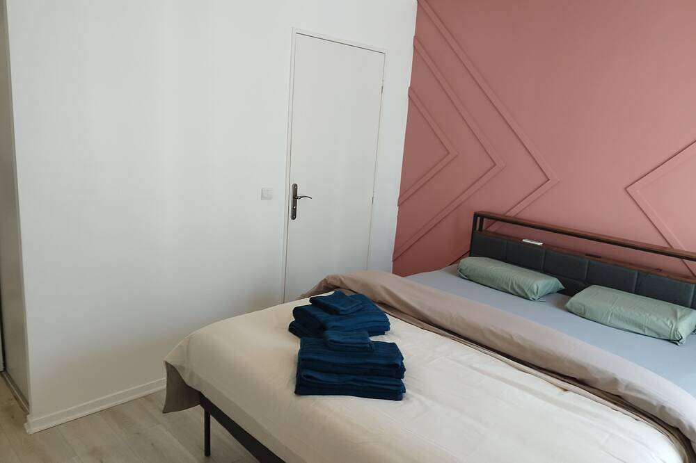 Entire apartment, Beautiful apartment in Meaux, 15 minutes from Disneyland in Meaux, Seine-et-Marne