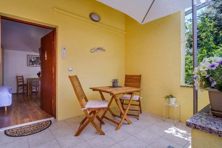 Ferienwohnung für 2 Personen, mit Balkon/Terrasse in Mali Lošinj