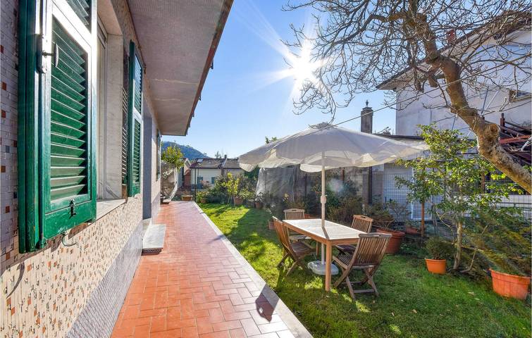 Casa vacanza per 4 persone, con Giardino a Santo Stefano di Magra