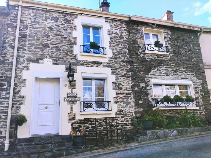 Gîte pour 6 personnes, avec terrasse, animaux acceptés à Haulmé