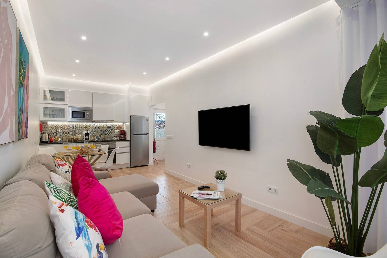 Entire apartment, Apartment 'Luxury Sweet Homes T2' with Shared Terrace, Wi-Fi and Air Conditioning in Sé (Faro), Faro