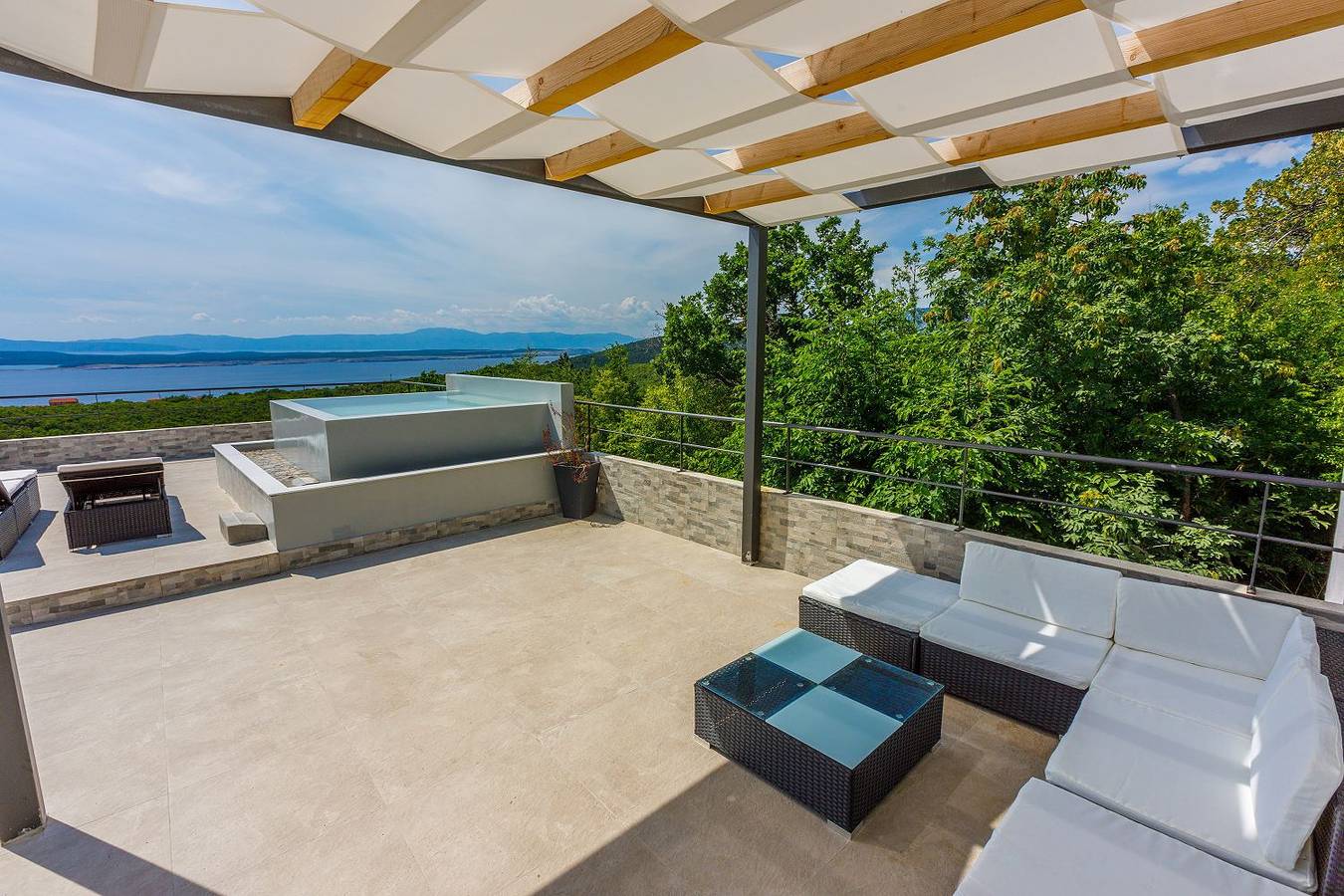 Privathaus mit Pool und traumhaften Ausblick in Crikvenica, Primorje-Gorski Kotar