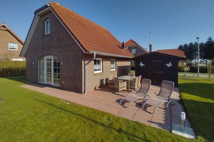 Ferienhaus für 6 Personen, mit Terrasse und Garten in Jemgum