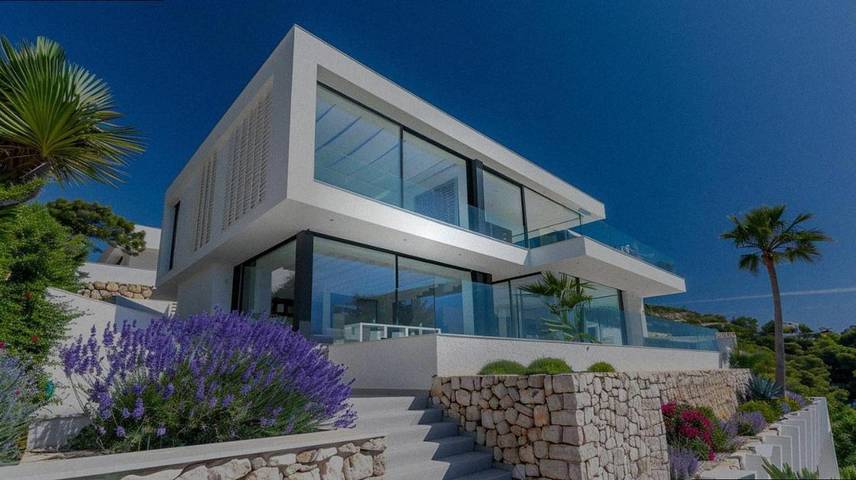 Location de vacances pour 16 personnes, avec terrasse ainsi que vue et piscine, animaux acceptés à Roca Llisa - 3