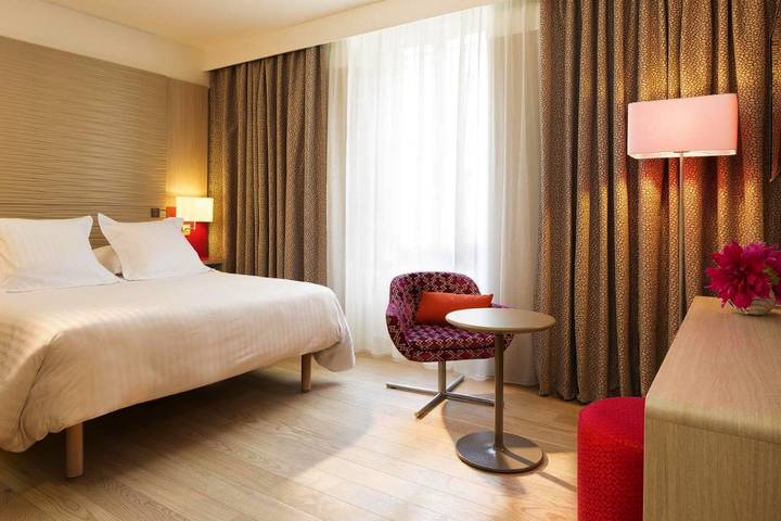 Hôtel pour 2 personnes, avec terrasse et jardin, animaux acceptés à Saint-Grégoire - 4