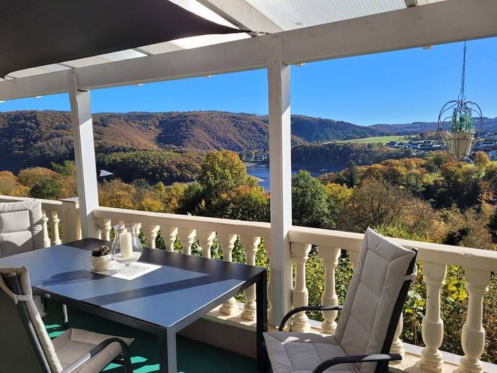 Ferienhaus für 5 Personen, mit Terrasse und Sauna sowie Seeblick in Simmerath