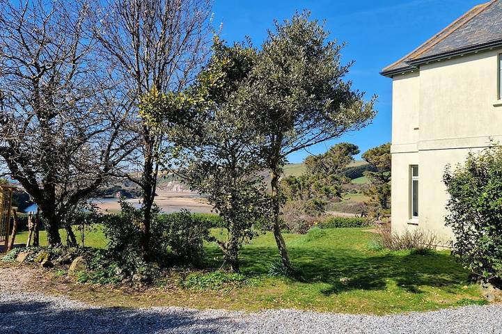 Holiday rental for 5 people, with garden and balcony, with pets in Bantham