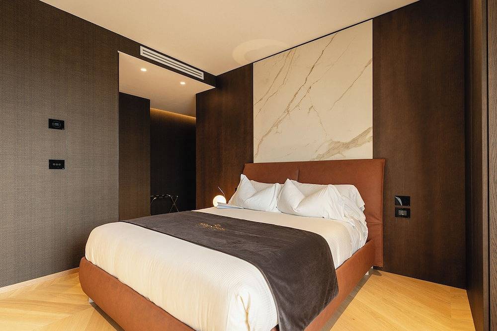Superior Suite with heated pool in the heart of Bari in Bari, Bari Provinz