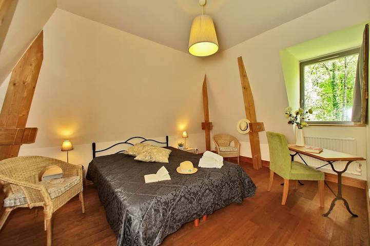 Location de vacances pour 12 personnes, avec jardin et terrasse à La Chapelle-Aubareil - 4