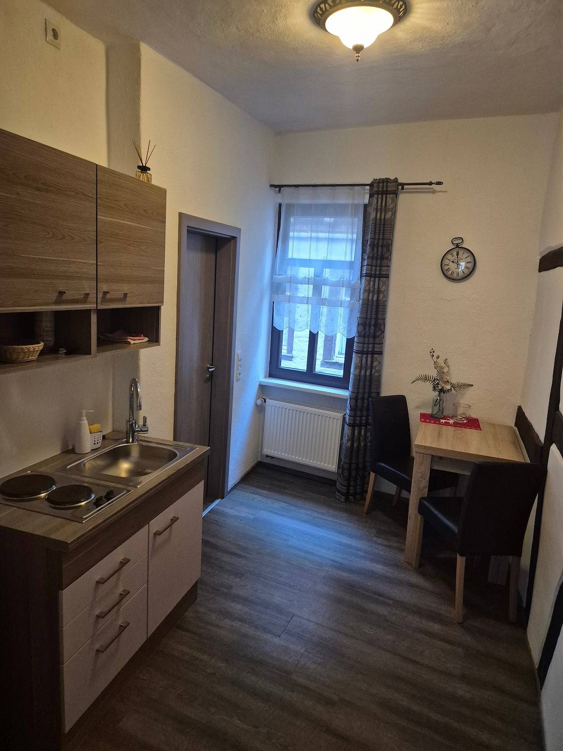 Entire apartment, Apartment '1' with Shared Terrace in Braubach, Middlerhine