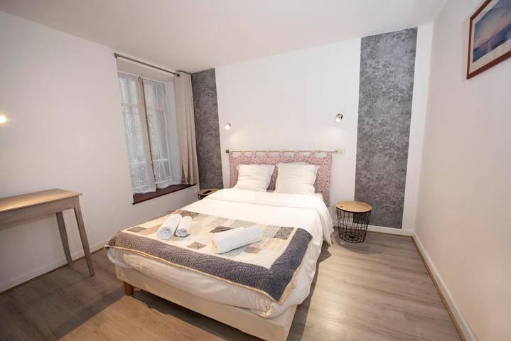 Hôtel pour 2 personnes, avec terrasse à Entraygues-sur-Truyère - 4