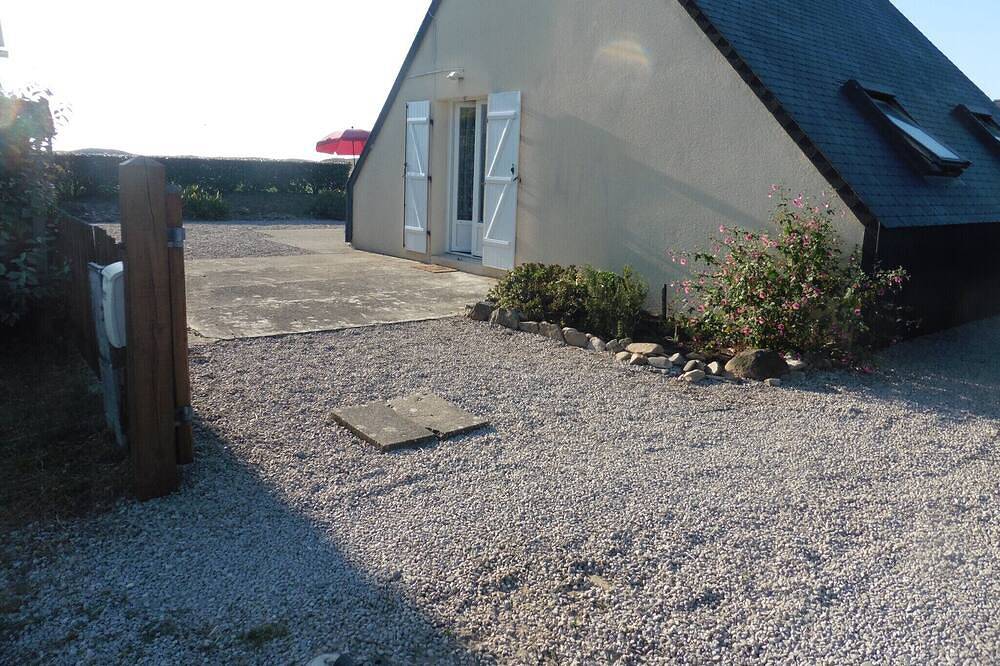 Maison bord de mer 4 à 5 Personnes in Surtainville, Côte de la Déroute
