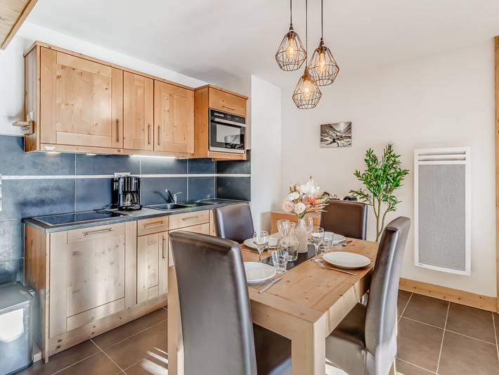 Gîte pour 4 personnes dans Office De Tourisme De Champagny En Vanoise - 2