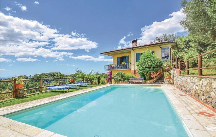 Casa vacanza per 8 persone, con giardino e terrazza nonché piscina - 1