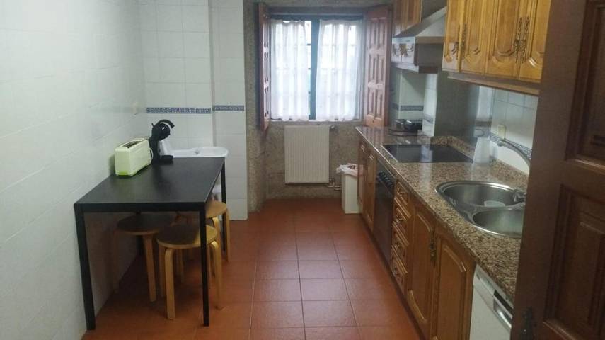 Alojamiento y desayuno para 2 personas, con jardín además de piscina y vistas en Tui - 4