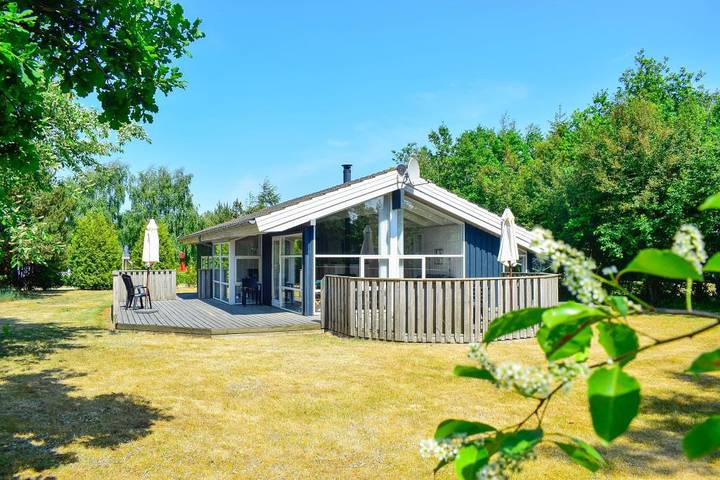 Ferienhaus für 6 Personen, mit Sauna und Whirlpool in Nørhede Vest