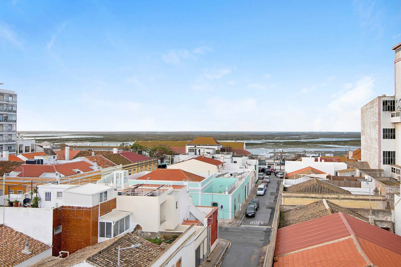 Appartement entier, Appartement "Casa Maria" avec terrasse, climatisation et Wi-Fi in São Pedro, Faro