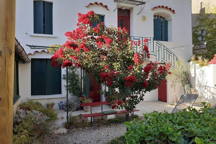 Location de vacances pour 4 personnes, avec jardin et terrasse à Pernes-les-Fontaines