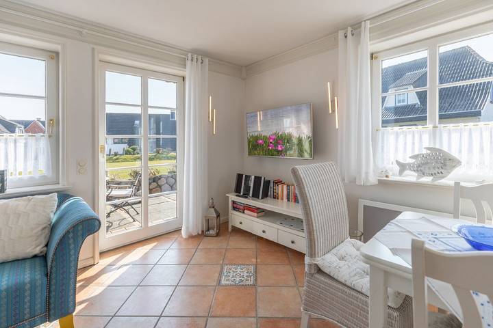 Ganze Wohnung, Ferienhaus "Reethus Achtern Diek" für bis zu 6 Personen in Nordstrand (Gemeinde), Nordstrand