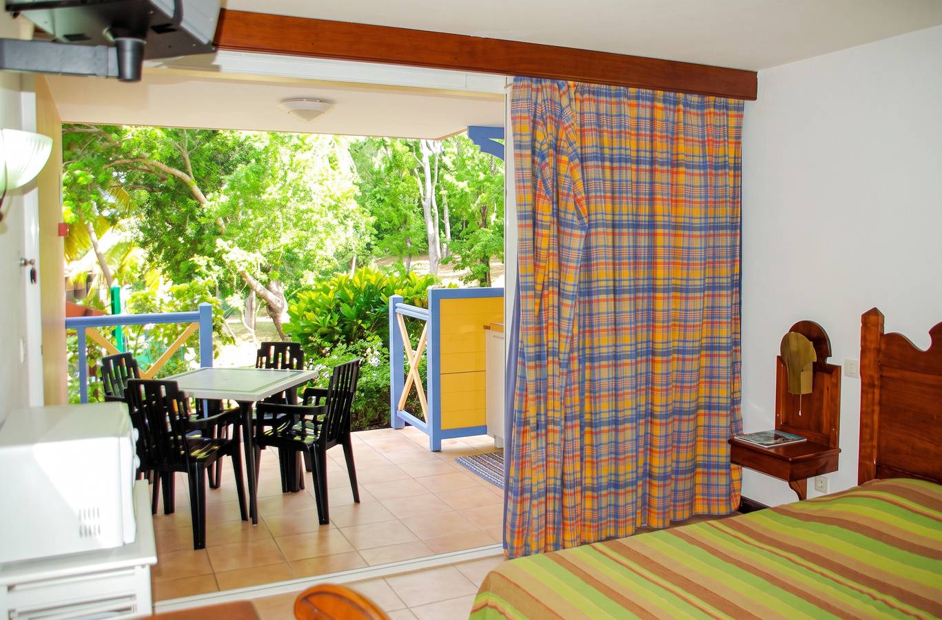 Estudio entero, Estudio acogedor en Sainte-Anne - 29m² con jardín. in Sainte-Anne, Martinica