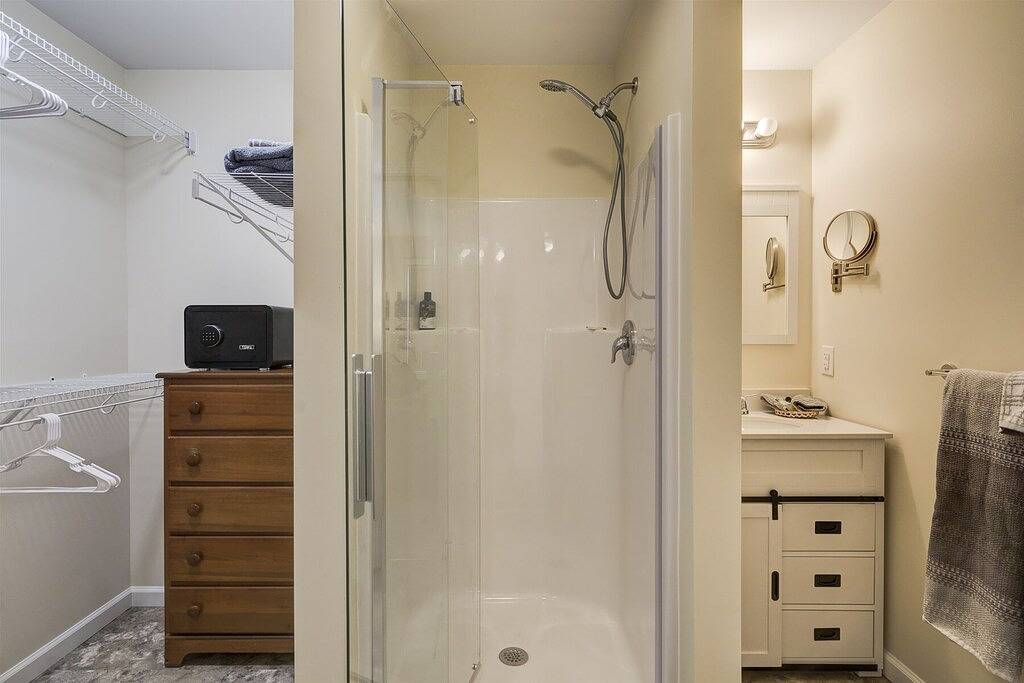 Hendo Rancho in im Stadtzentrum gelegenem historischem Hendersonville in Hendersonville, Henderson County (NC)