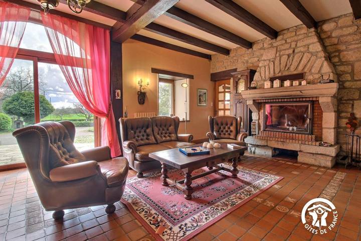 Gîte pour 8 personnes, avec jardin et terrasse dans Pluméliau-Bieuzy - 3