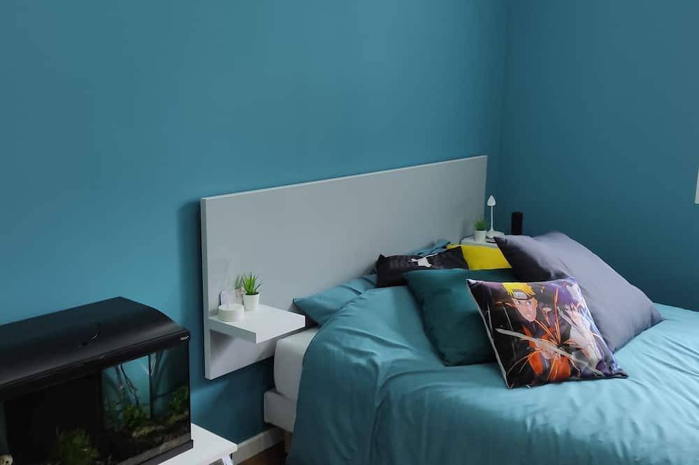 Provence house with indoor swimming pool in Pélissanne, Aix-en-Provence region