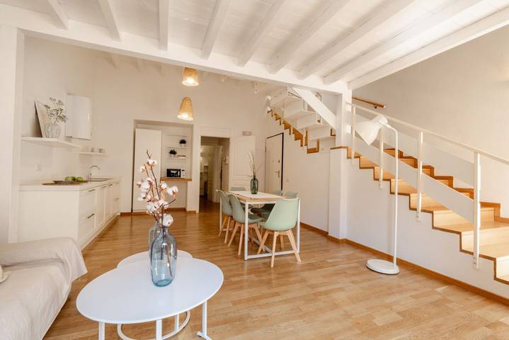 Ganze Wohnung, Ferienwohnung für 6 Personen mit Balkon/Terrasse in Villanova (Sardinia), Cagliari