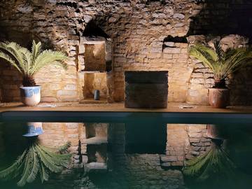 Gîte pour 8 personnes, avec terrasse ainsi que jardin et piscine à Arpaillargues-et-Aureillac