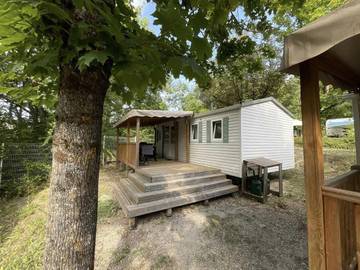 Gîte pour 2 personnes, avec terrasse, animaux acceptés à Tallard