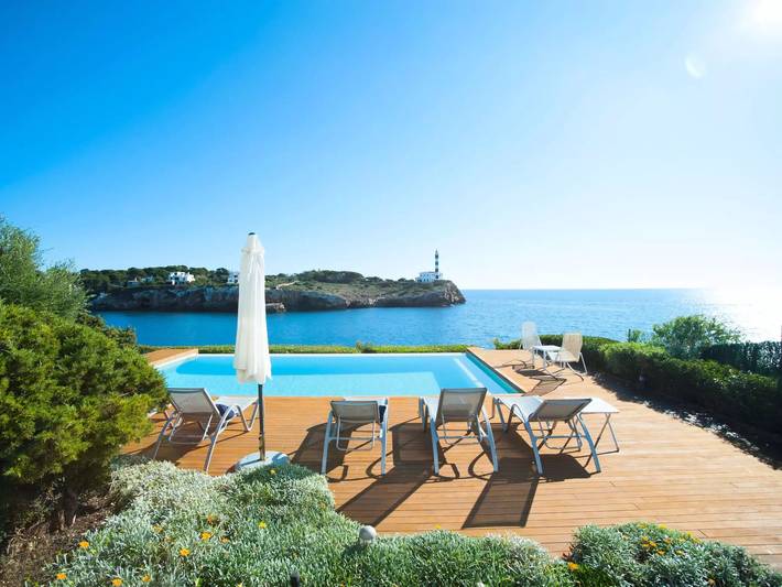 Luxus-Finca für 9 Personen, mit Balkon und Terrasse sowie Garten und Pool in Portocolom