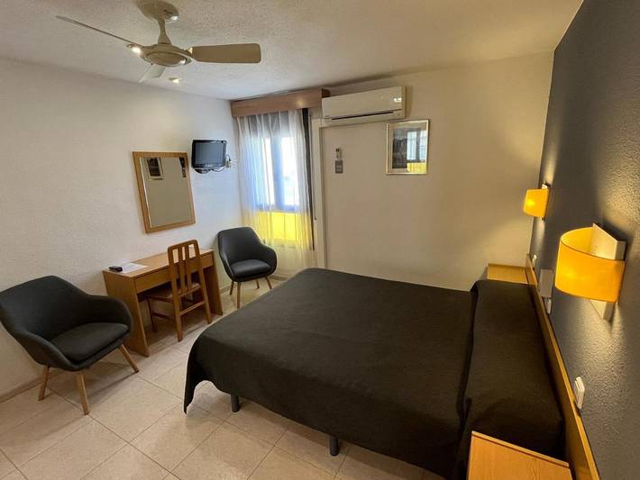 Gîte pour 2 personnes, avec vue et terrasse à Anglès - 2