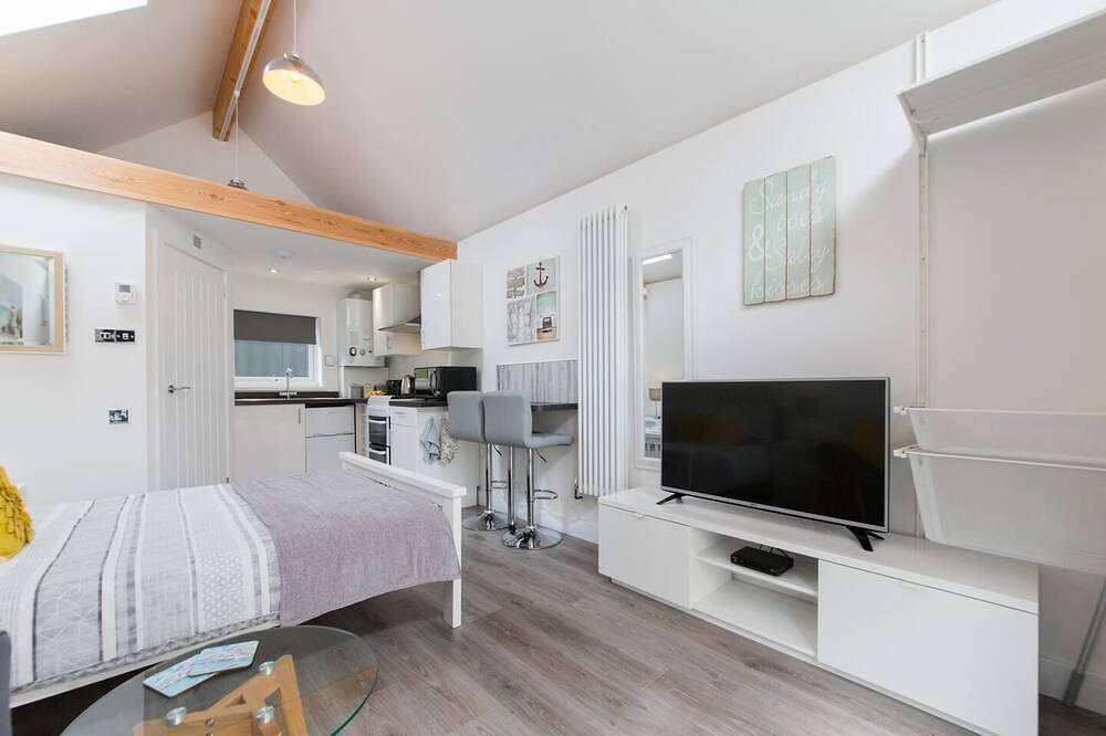Beautiful Retreat for 2. Near Eden, Heligan & the coast. in St Austell, Cornwall