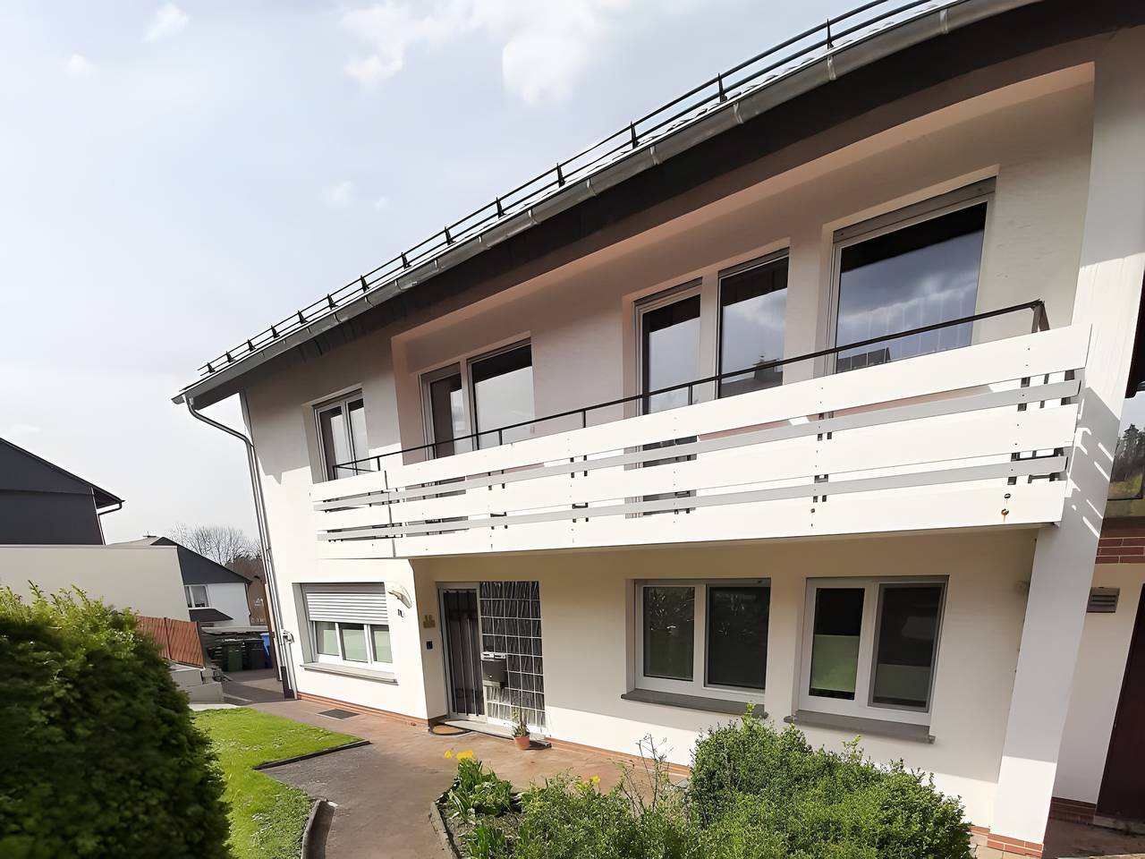 Ganze Wohnung, Gierske Ferienwohnung mit Bergblick und Gemeinschaftsgarten in Olsberg, Hochsauerlandkreis