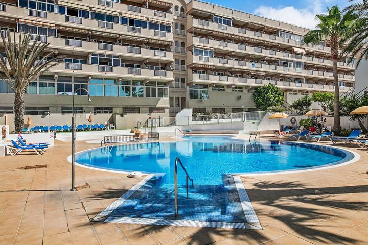 Location de vacances pour 3 personnes, avec bassin pour enfant et jardin à Callao Salvaje