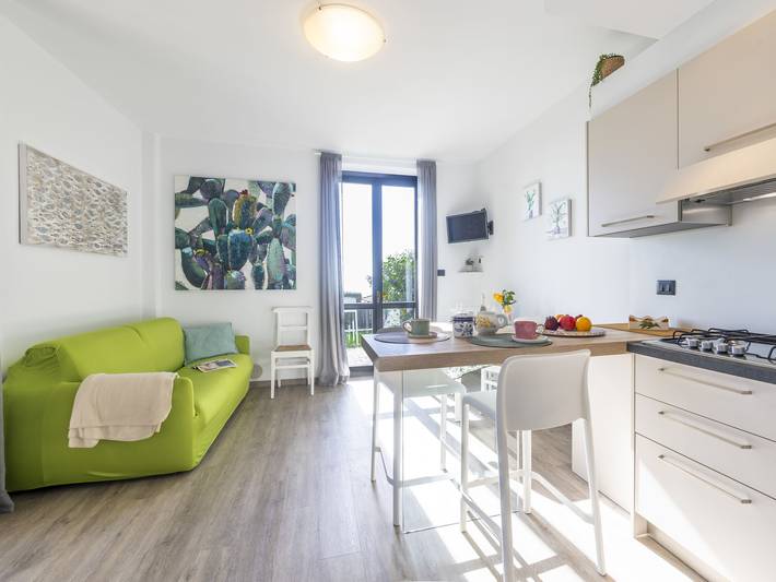 Ferienwohnung für 4 Personen, mit Terrasse und Garten in Cipressa - 2