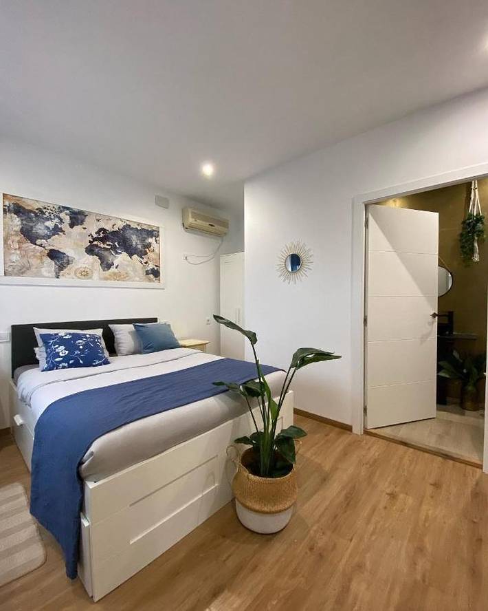 Apartamento para 2 personas, con Terraza además de Jardín y Piscina en Paterna