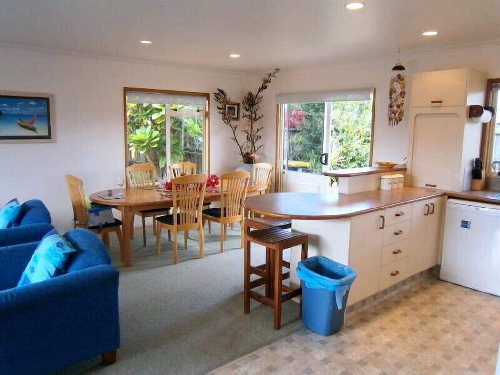 Baskervilla - Whangamata Ferienhaus in Whangamata, Waikato