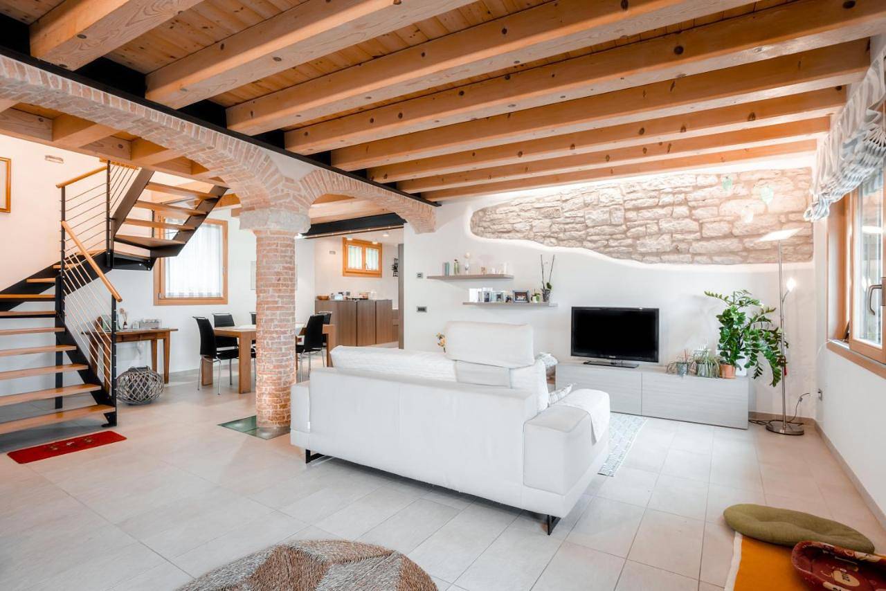 Two-Bedroom House in Valdobbiadene, Südliche Karnische Alpen