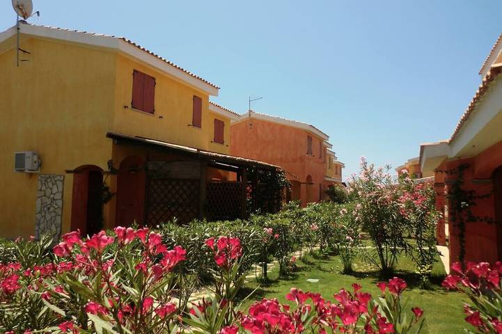 Ferienpark für 6 Personen, mit Whirlpool und Garten sowie Pool auf Sardinien