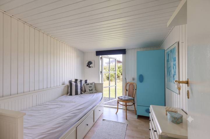 Rent a summer house on Fuglsangsvej 9 in beautiful Furreby in Lokken, Hjorring e dintorni