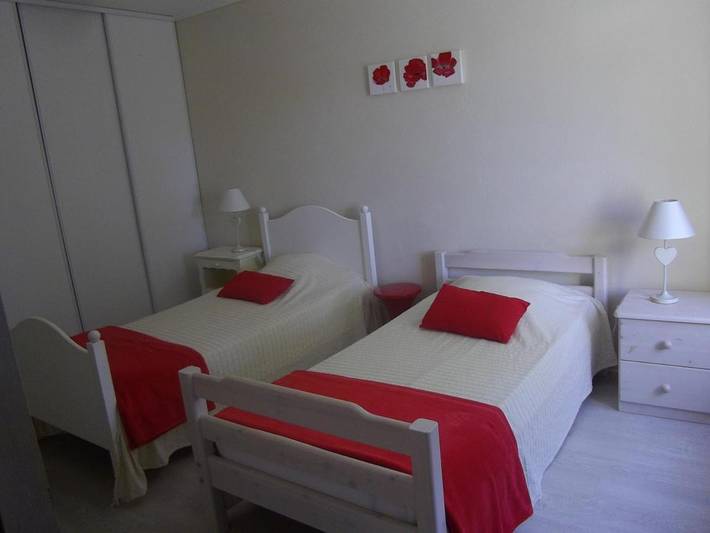 Location de vacances pour 6 personnes, avec jardin et piscine à Saint-André-d'Allas - 3