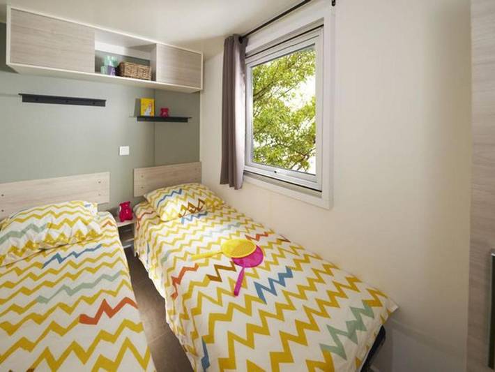 Location de vacances pour 6 personnes, avec terrasse et piscine à Seillac - 4