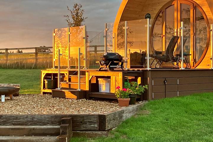 Glamping for 5 people, with terrace and garden in Yorkshire