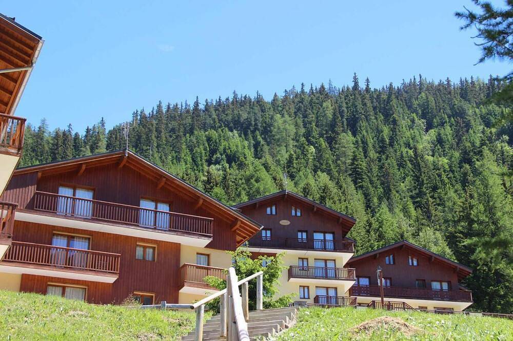 Ganze Wohnung, Bis 300m skipiste, Etage -1, blick berg, fernseher, schließfach für die skier, 49m², Valfréjus in Valfréjus, Modane