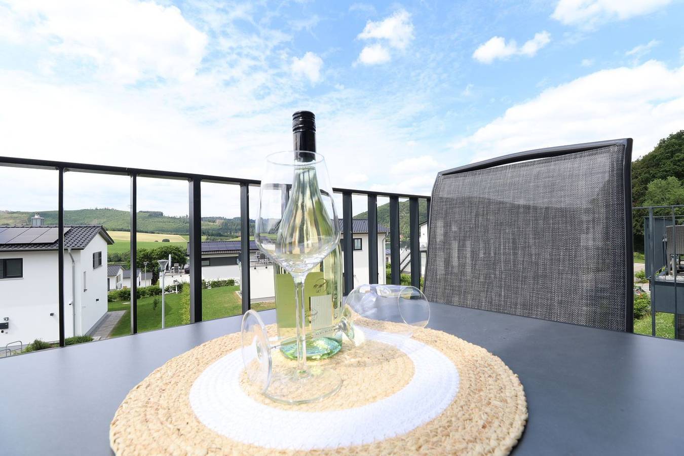 Geheel appartement, Vakantieappartement voor 4 personen met uitzicht in Diemelsee, Upland